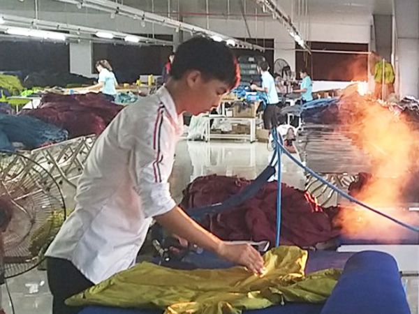 Công Ty Cổ Phần Sản Xuất Và Thương Mại Huy Tài